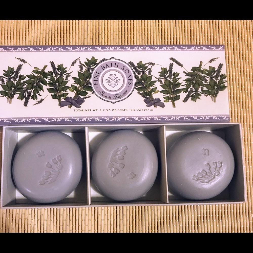Fine Bath Soap
Lavender scented